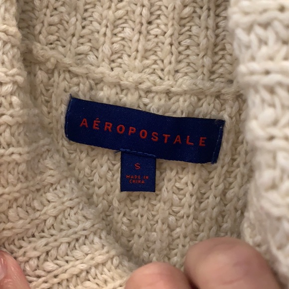 Aeropostale cowlneck sleeveless sweater - Picture 2 of 3